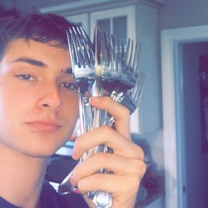 Meet your Posher, Tyler